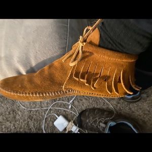 Women’s Minnetonka soft soled mocassins